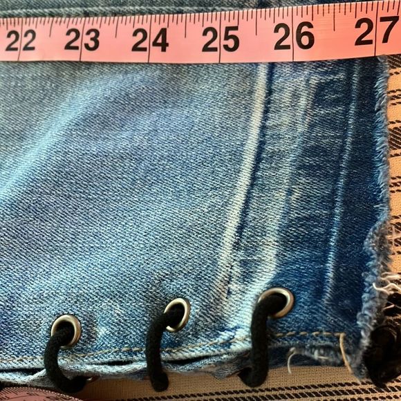 VIP Light Blue Ankle Jeans with Distressed Details - Picture 6 of 6